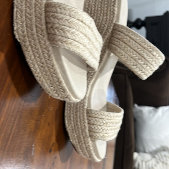 Espadrille Wedge - Picture 3 of 3